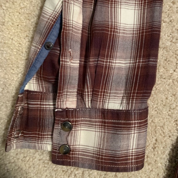 American Eagle Button Down Shirt - Picture 4 of 7